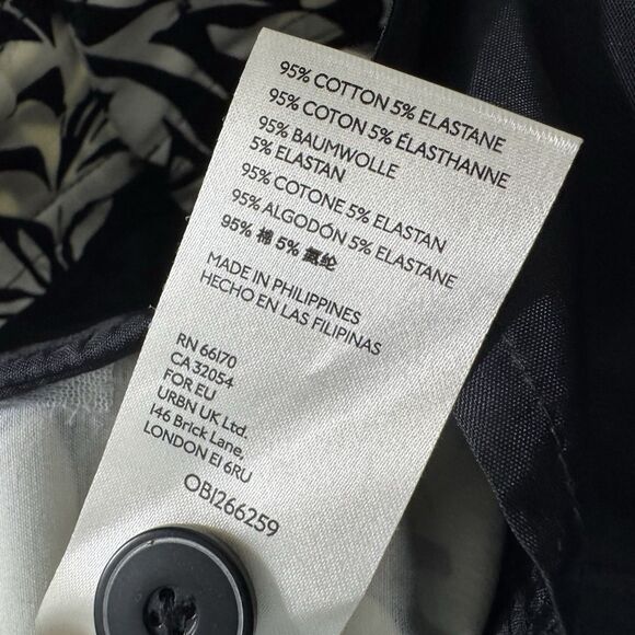 Maeve Anthropologie Womens Black White Floral Shorts Size 4P Boho Classic Modern - Picture 4 of 6